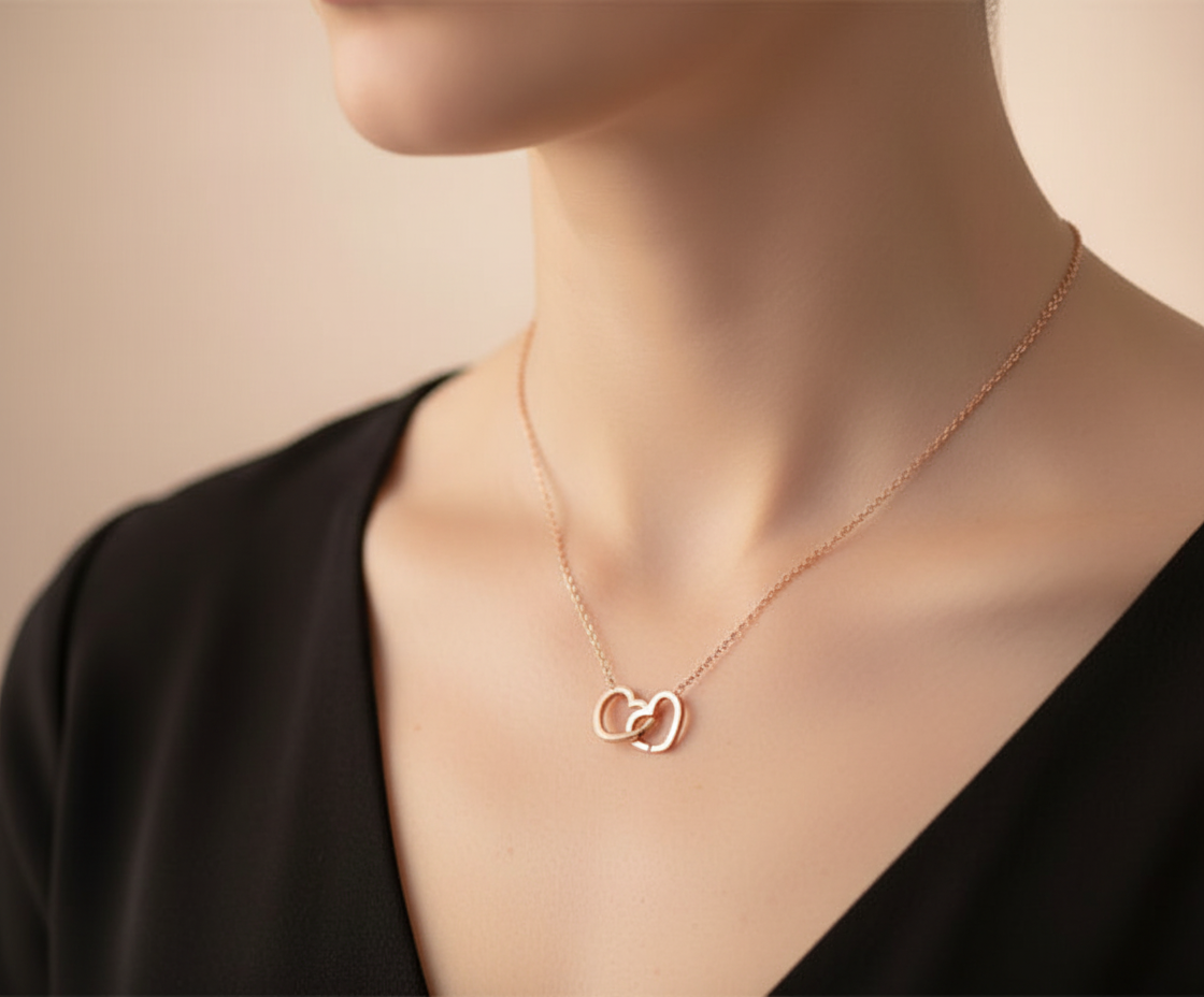 Detalle del collar puesto